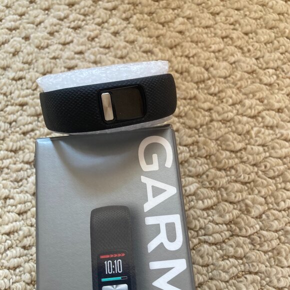 Garmin VIVOFIT 4 - Picture 3 of 9